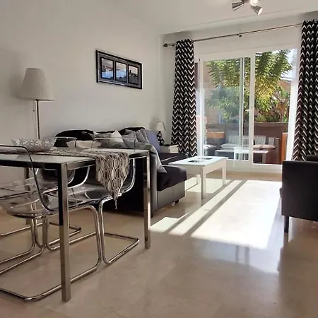 Superb 2 Beds Del Sol